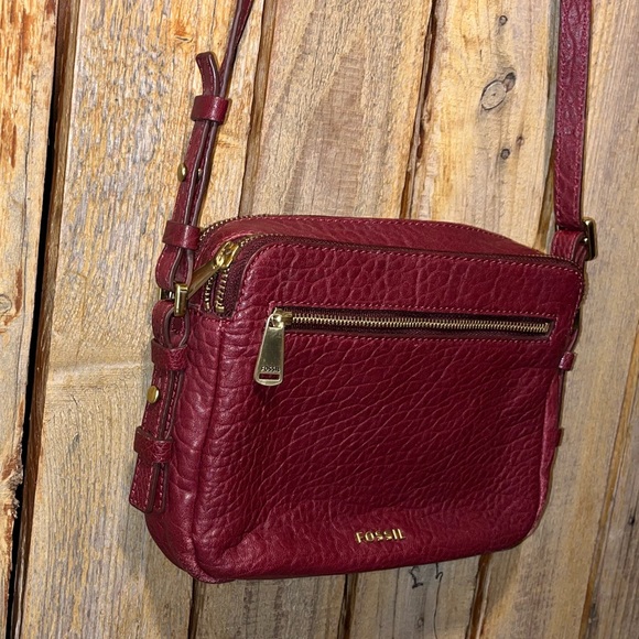 Fossil Red Leather Shoulder Bag - Picture 4 of 9